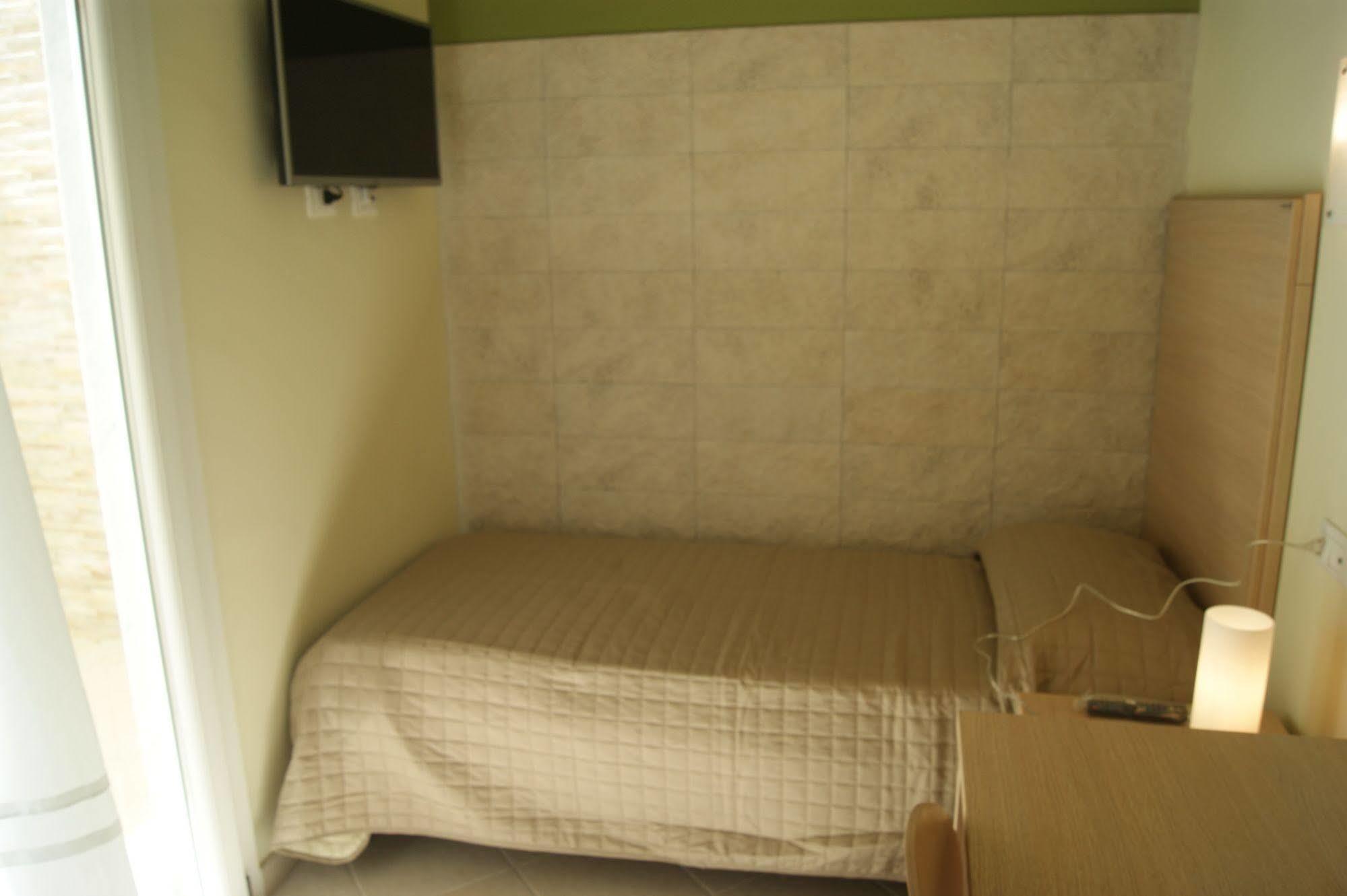 Guest House Golfo Xifonio Аугуста Экстерьер фото
